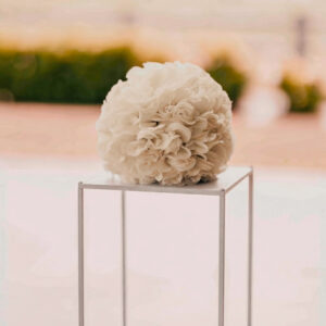 Boule de rose ivoire 30 cm