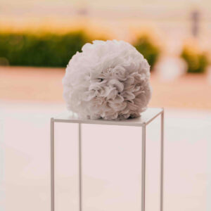 Boule de rose blanche 30 cm