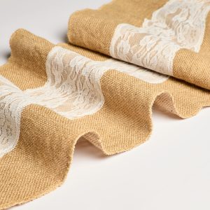 Chemin de Table en toile de jute avec dentelle