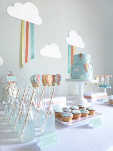 baby shower dans les nuages pastel