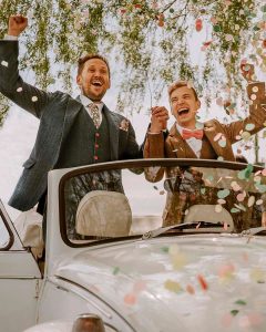 photo d'un couple lors d'un mariage gay 