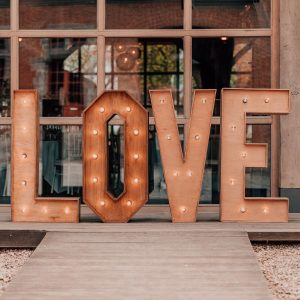 Lettres Lumineuses "LOVE"
