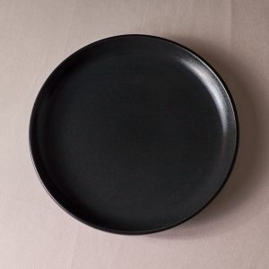 Assiette plate noire - Gamme NAPLES