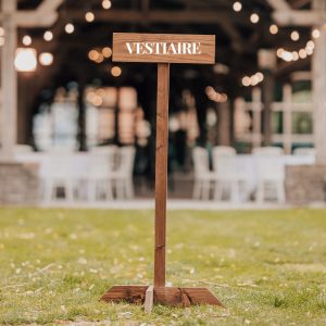 Panneau signalétique en bois à personnaliser H133cm L50cm