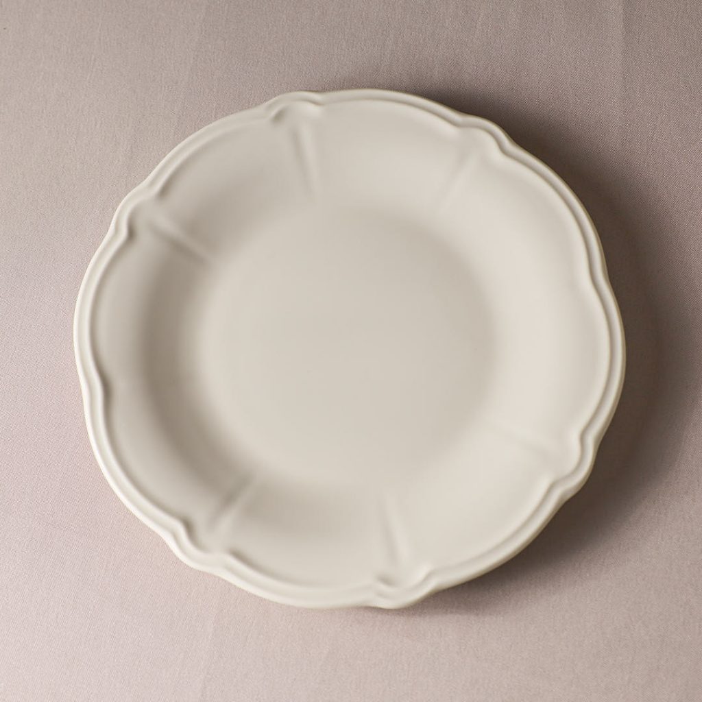 assiettes-plates-champêtre-chic