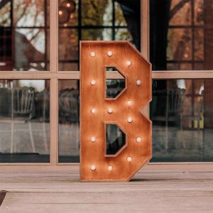 Lettre Lumineuse géante B