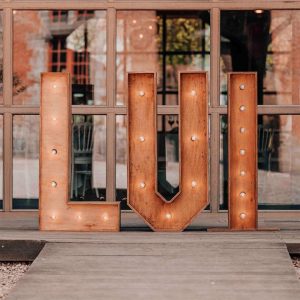 Lettres Lumineuses " LUI"